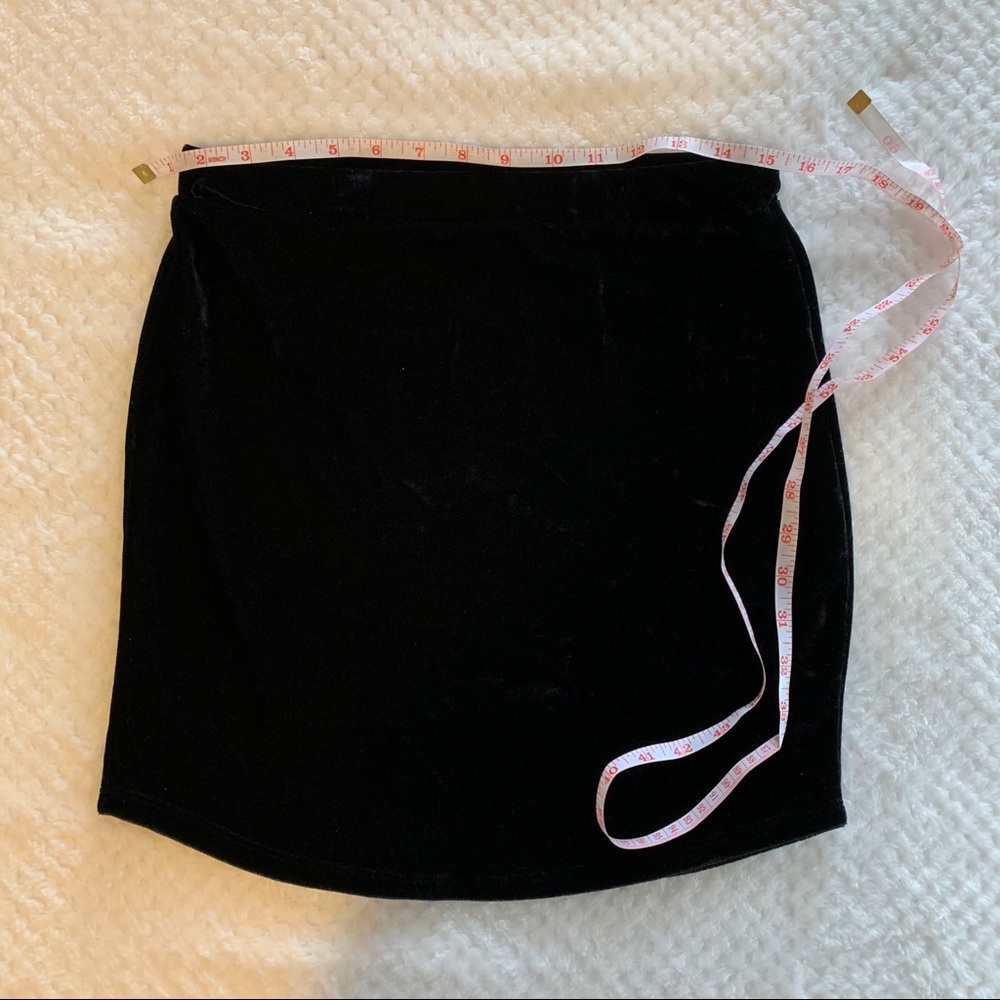 Forever 21 Mini Skirt - Picture 1 of 2